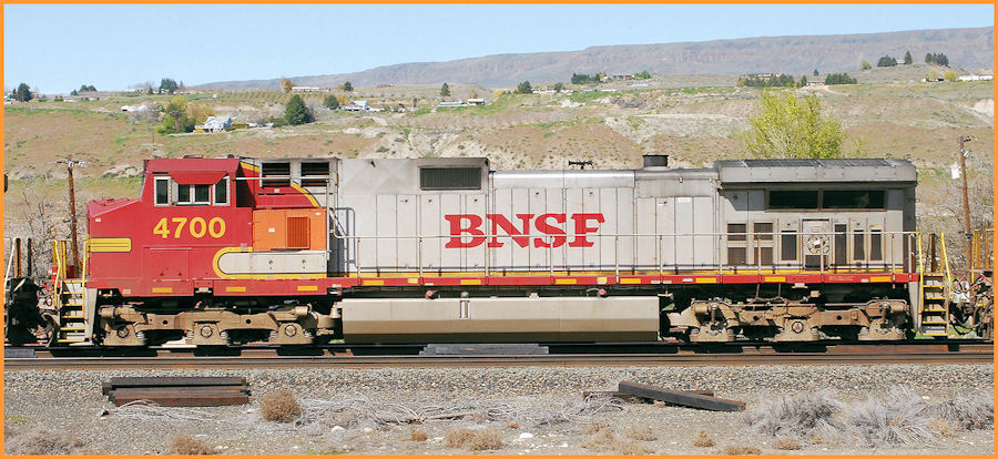 BNSF 4700 1